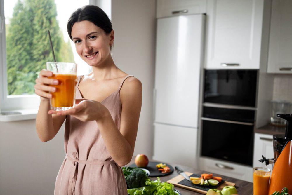 5 Minuman Detoks Pagi Hari yang Efektif Membantu Melawan Polusi Udara