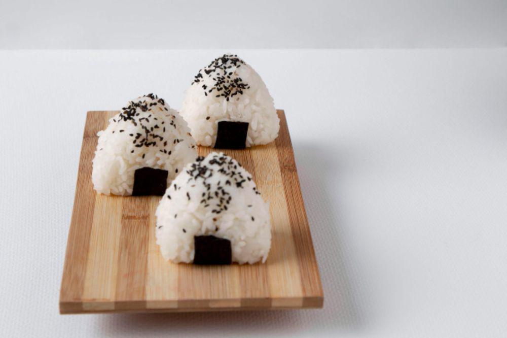 Onigiri Crab Mentai: Kreasi Simple yang Bikin Lidah Happy!