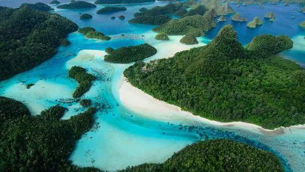 keindahan Raja Ampat (facebook.com/sorongkotabersama)