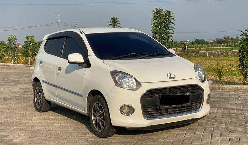 Daihatsu Ayla (2013) (facebook.com/Aliando W)