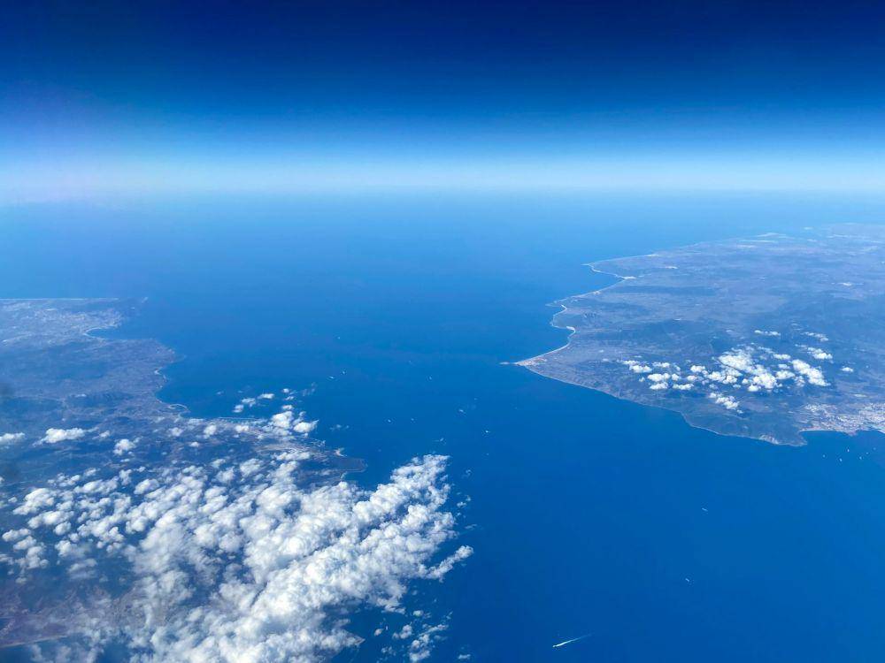 Selat Gibraltar (unsplash.com/Daniel Camejo Rodríguez)