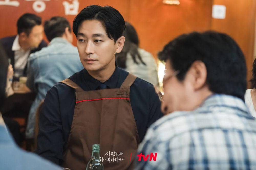 Seok Ji Won (Ju Ji Hoon) di drama Love Your Enemy (dok. tvN/Love Your Enemy)