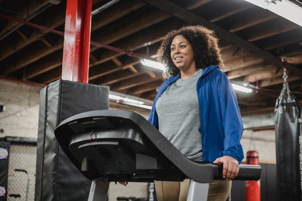 Treadmill vs Elliptical Machine, Mana yang Lebih Baik?