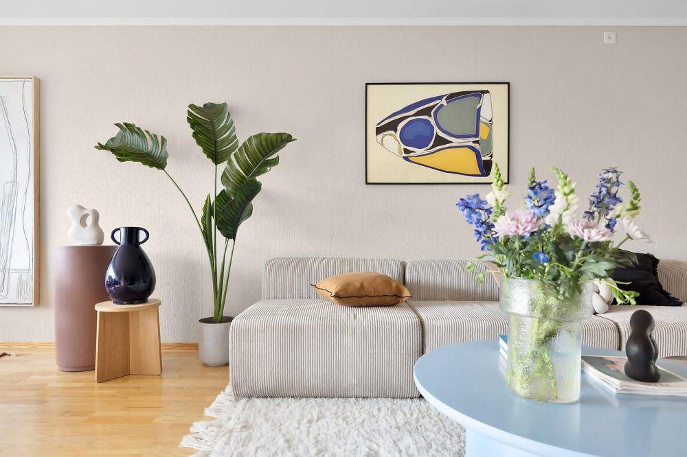 Ilustrasi ruang tamu dengan indoor plants (pixabay.com/Lisaphotos195)