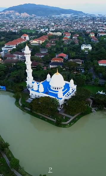 Universitas Islam Negeri Raden Intan Sukarame, Lampung (Instagram/papersbooy)