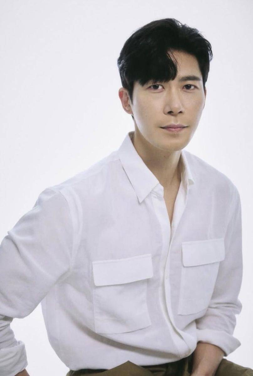 Park Jae Yoon (instagram.com/actor_park)