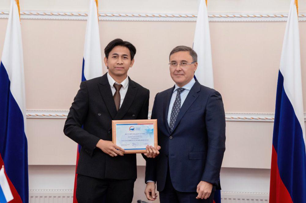 Profil Turah Parthayana,Duta Pendidikan Rusia yang Menginspirasi