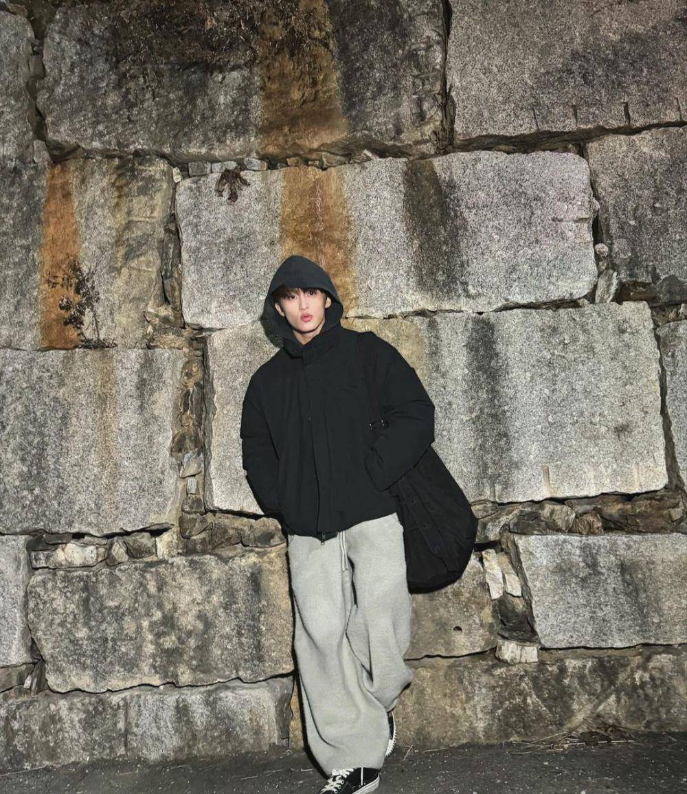 Mark NCT (instagram.com/onyourm__ark)