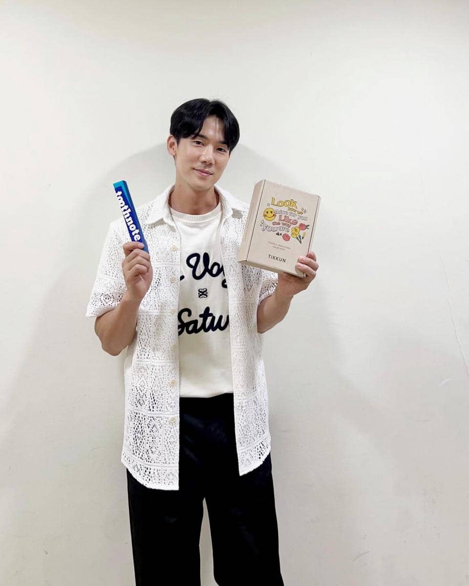 Yoo Yeon Seok (instagram.com/yoo_yeonseok)