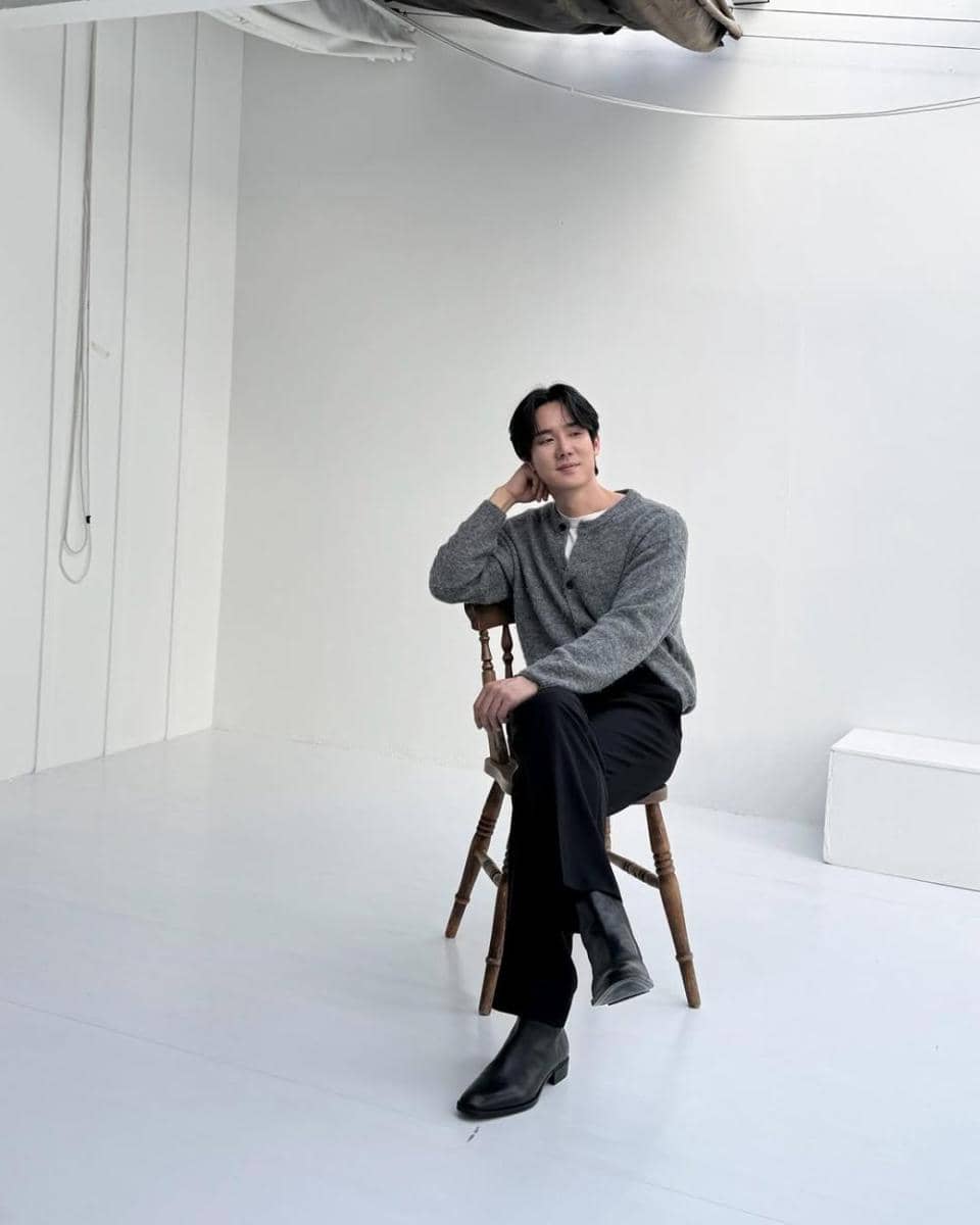 Yoo Yeon Seok (instagram.com/yoo_yeonseok)