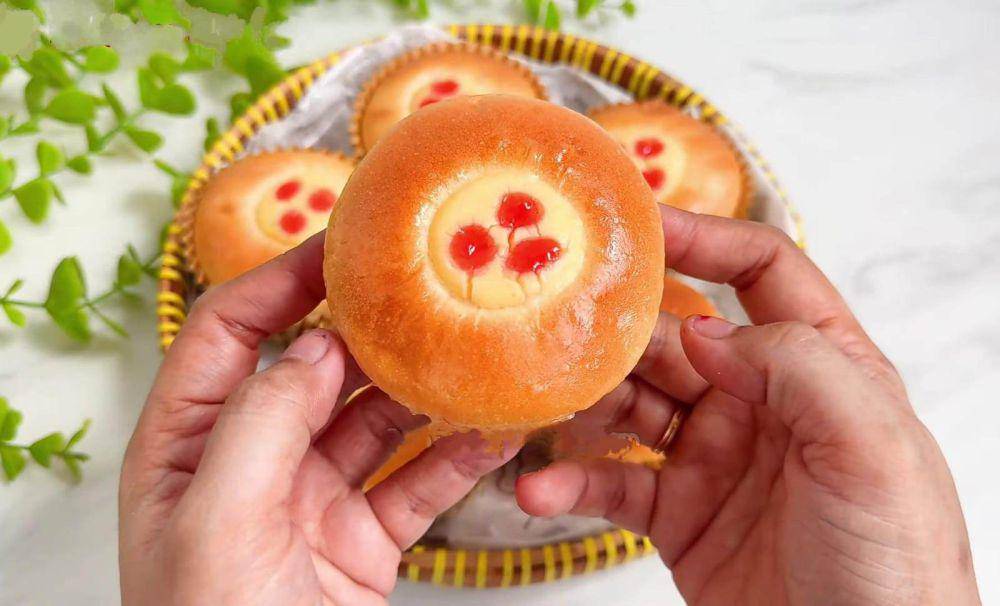 ilustrasi roti filling cheese berry (YouTube.com/Chalistaa Kitchen)