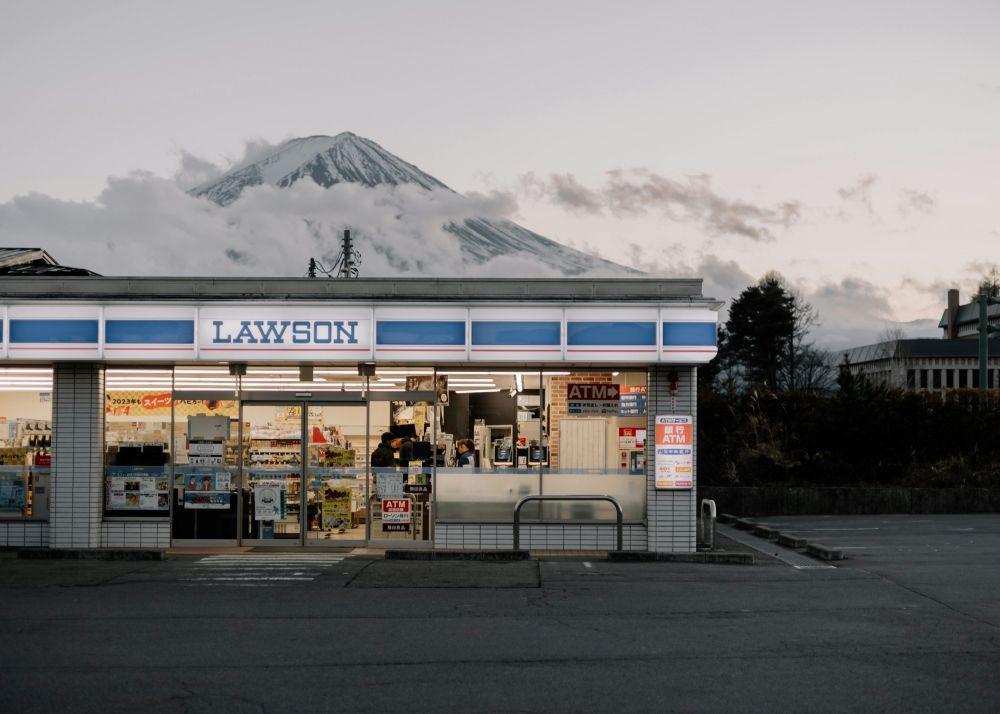 Wisatawan Barbar, Jepang Kembali Tutup Spot Foto Gunung Fuji Ini!