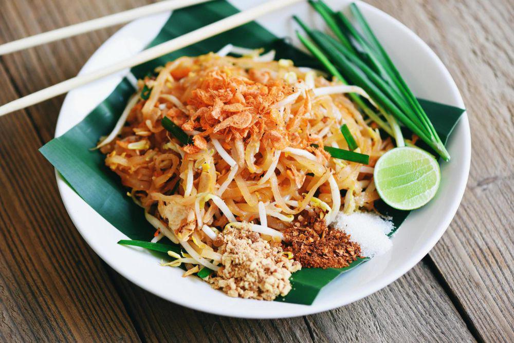 Resep Pad Thai Rumahan yang Rasanya Seenak Buatan Restoran