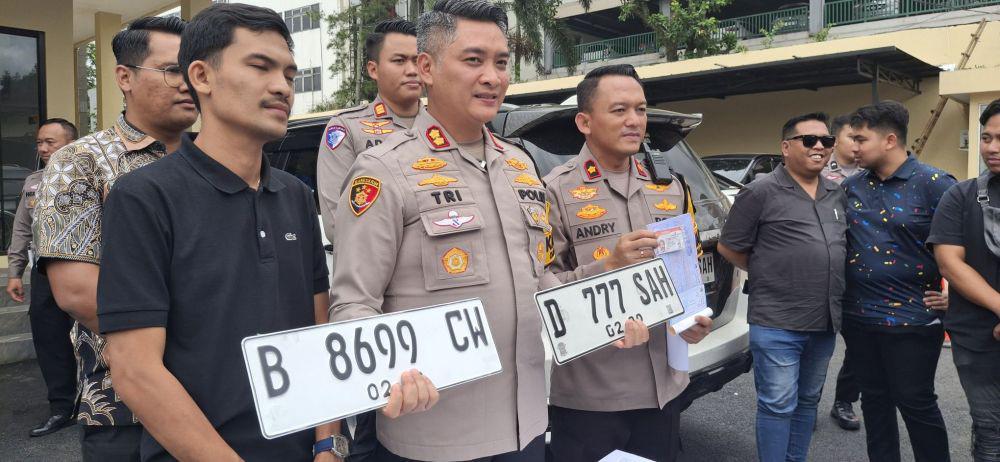 Pakai Plat Nopol Kembar, Pemilik Mobil Mewah Minta Maaf