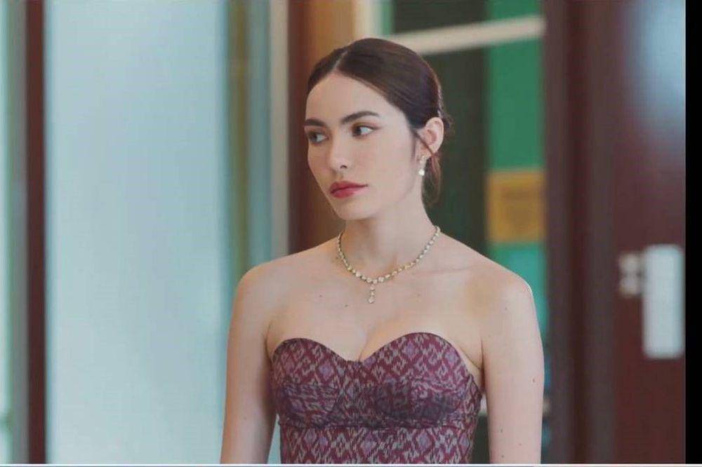 cuplikan Charlotte Austin di Falling In Love (x.com/Ch3Thailand)