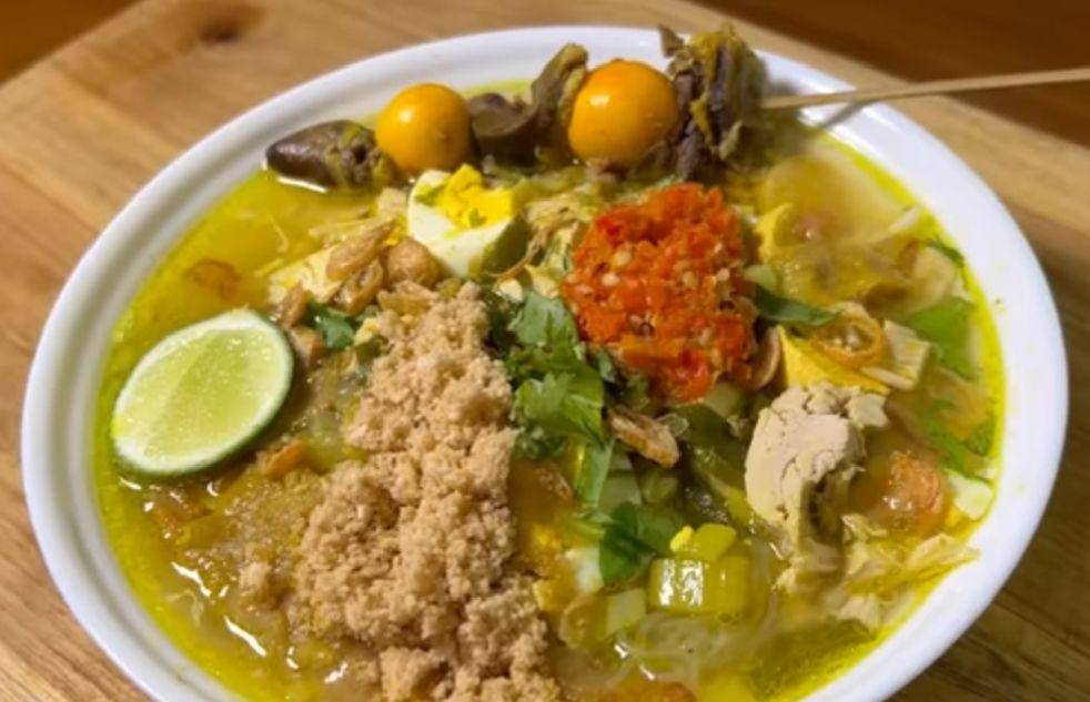 ilustrasi soto khas Jawa Timur (YouTube.com/Ceceromed Kitchen)