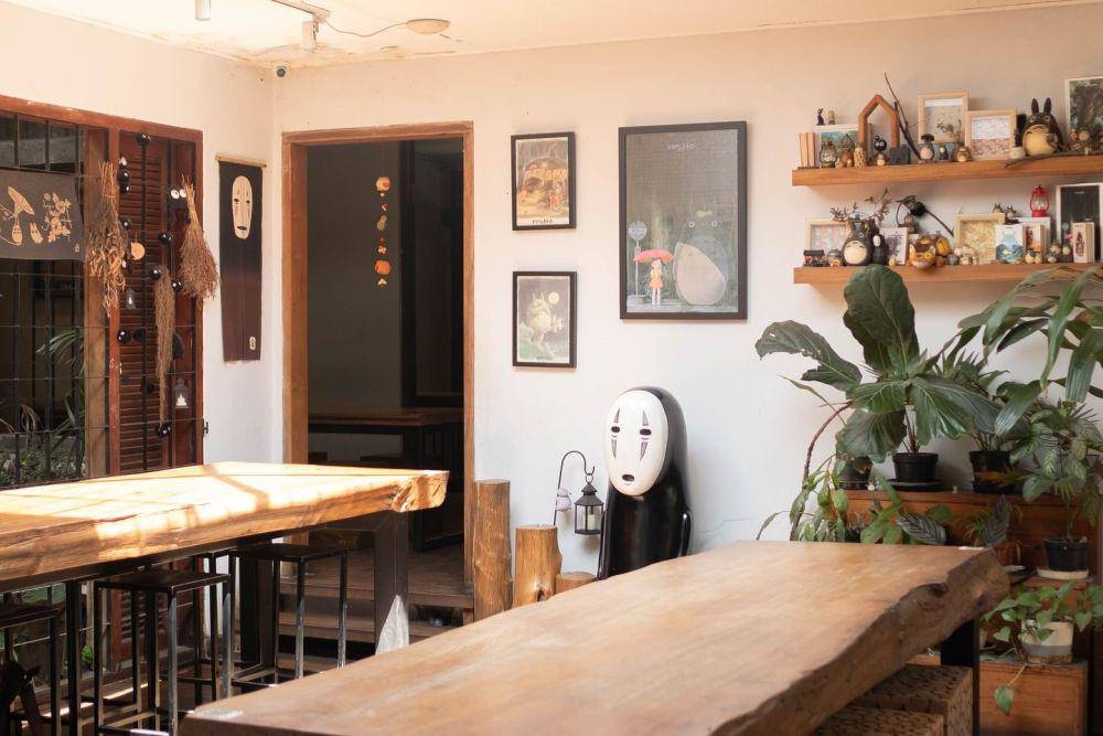Potret interior Kurokoffe di Bandung (instagram.com/kurokoffee)