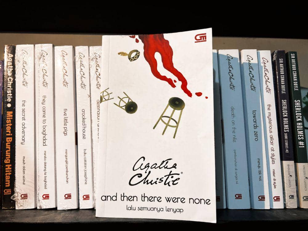 novel And Then There Were None karya Agatha Christie