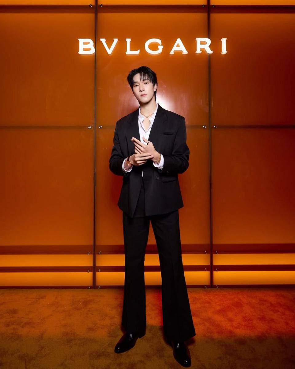 padu padan blazer ala Nani Hirunkit (instagram.com/hirunkit_)