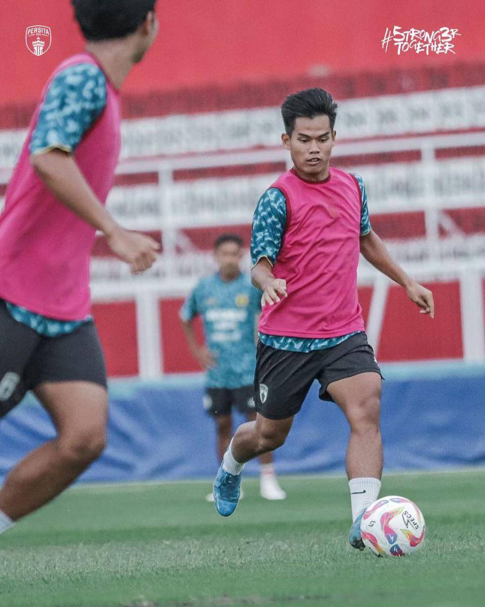 Pemain Persita Tangerang saat berlatih di Stadion Soeprijadi.instagram.com/persita.official
