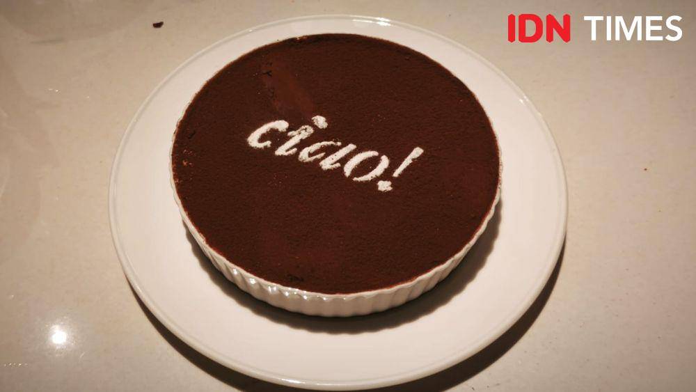 Potret tiramisu dessert, Osteria Gia Central Park, Jakarta (IDN Times/Dhiya Awlia Azzahra)
