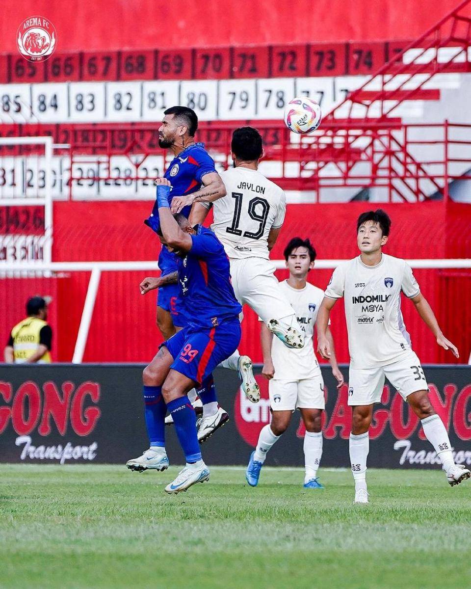 Pemain Arema FC saat melawan Persita Tangerang.instagram.com/aremafcofficial
