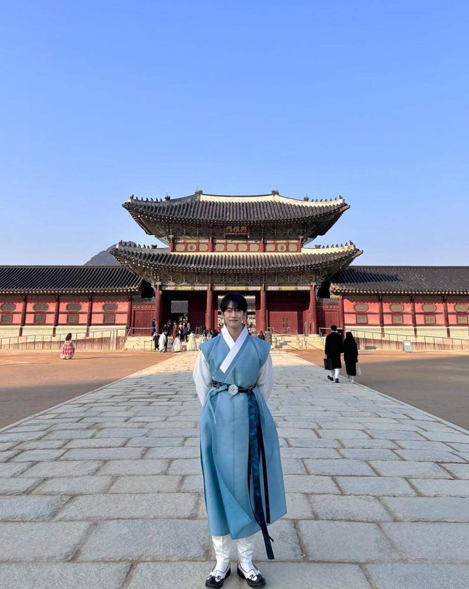Choi Woo Jin (instagram.com/wo_oj_in)