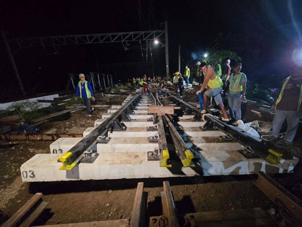 Perawatan jalur kereta api di wilayah Daop 6 Yogyakarta. (Dok/Humas Daop 6 Yogyakarta)