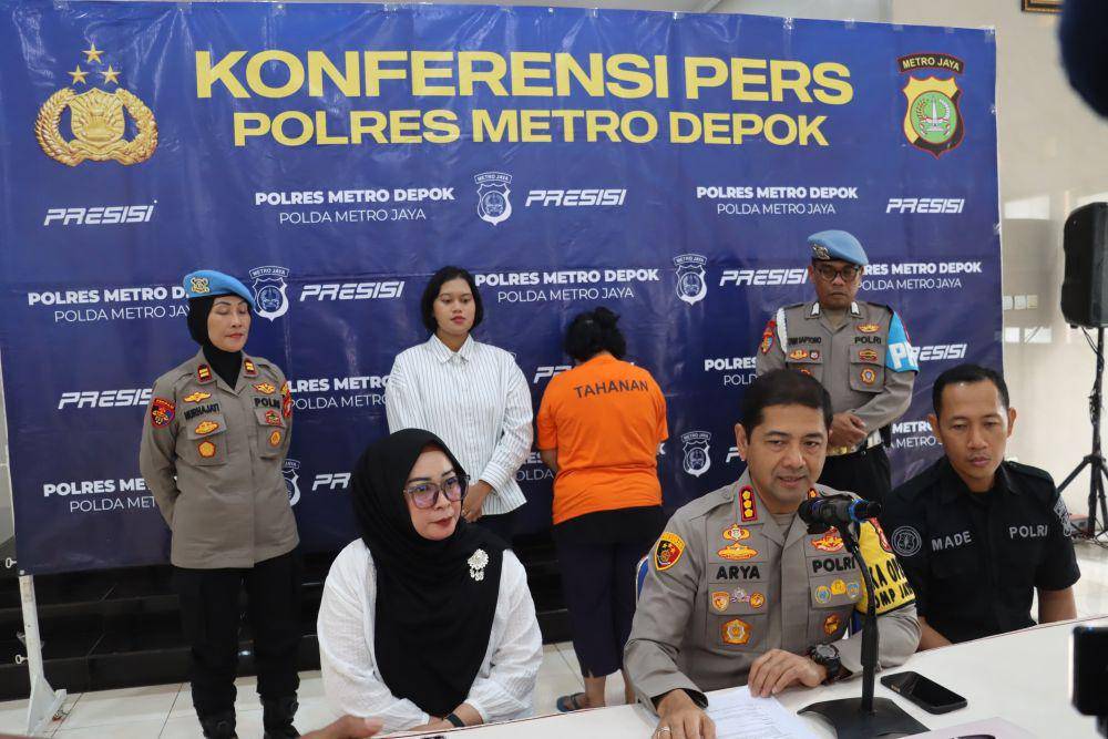 Tersangka pengasuh daycare Kiddy Space Indonesia, Septiana (35) diduga menyiram seorang balita dengan air panas. (dok. IDN Times/Istimewa)