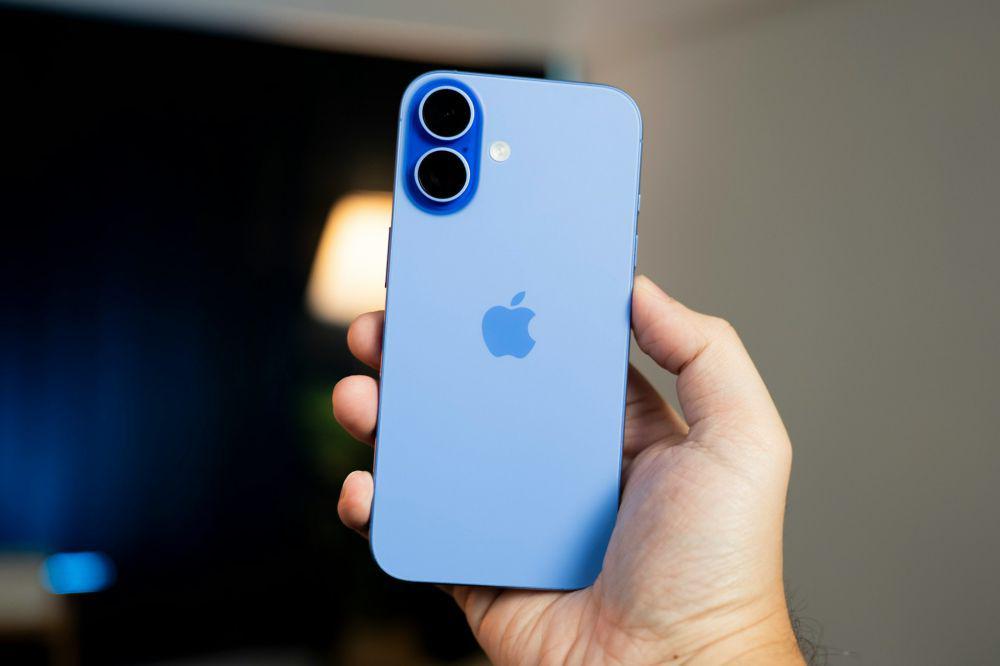 Apakah iPhone di Indonesia Bakal Bernasib seperti Blackberry?