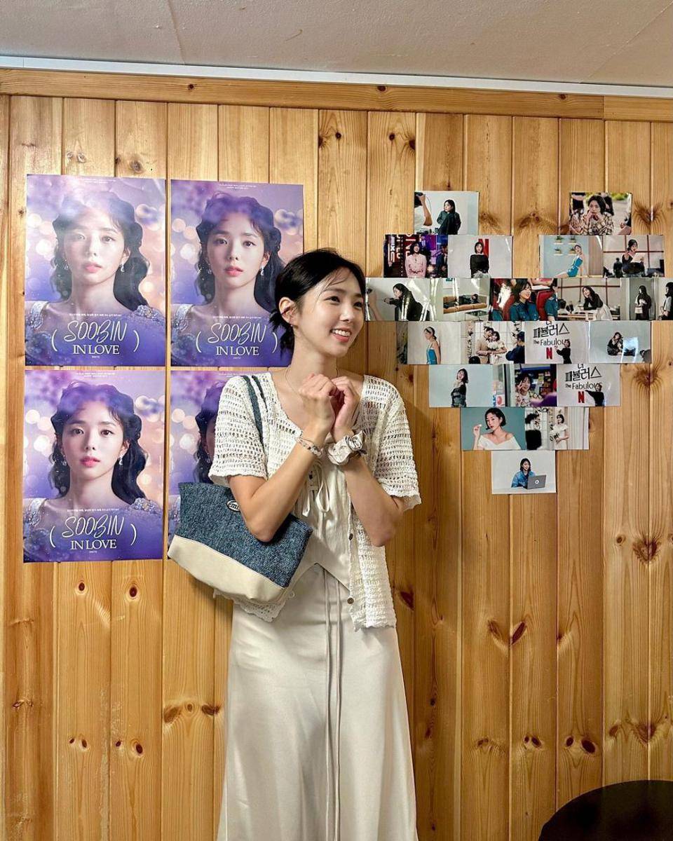 inspirasi daily outfit ala Chae Soo Bin (instagram.com/soobinms)
