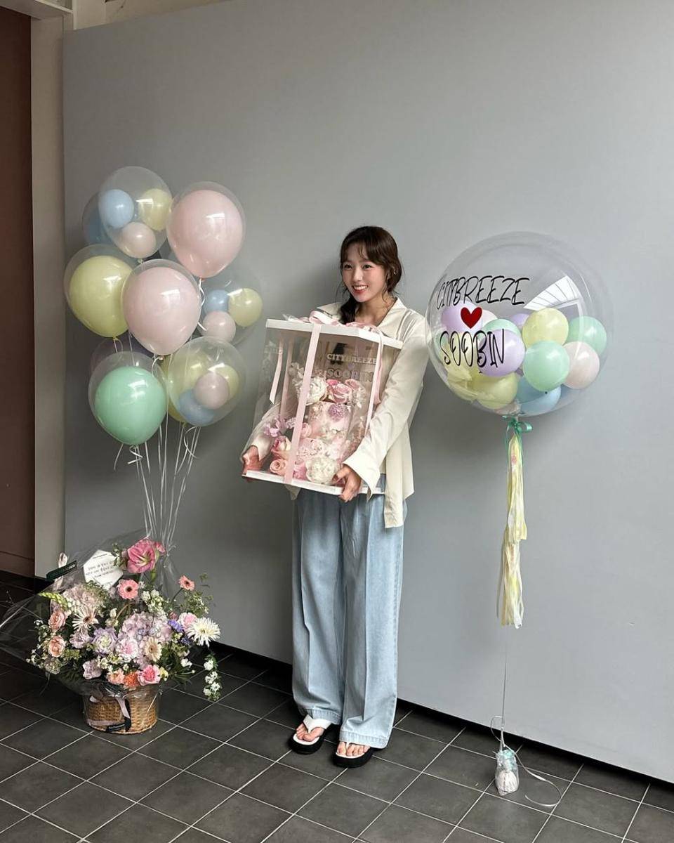 inspirasi daily outfit ala Chae Soo Bin (instagram.com/soobinms)