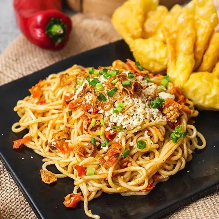 Resep Mie Goreng Pedas Kekinian yang Nikmat