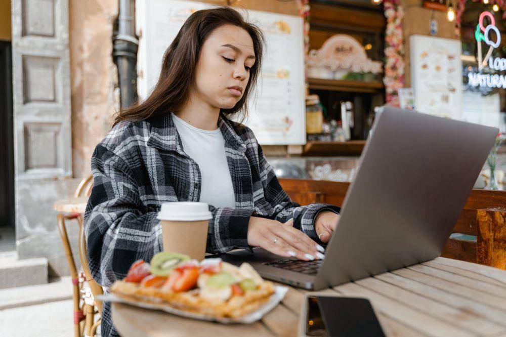 ilustrasi asumsi salah job seeker (pexels.com/MART PRODUCTION)