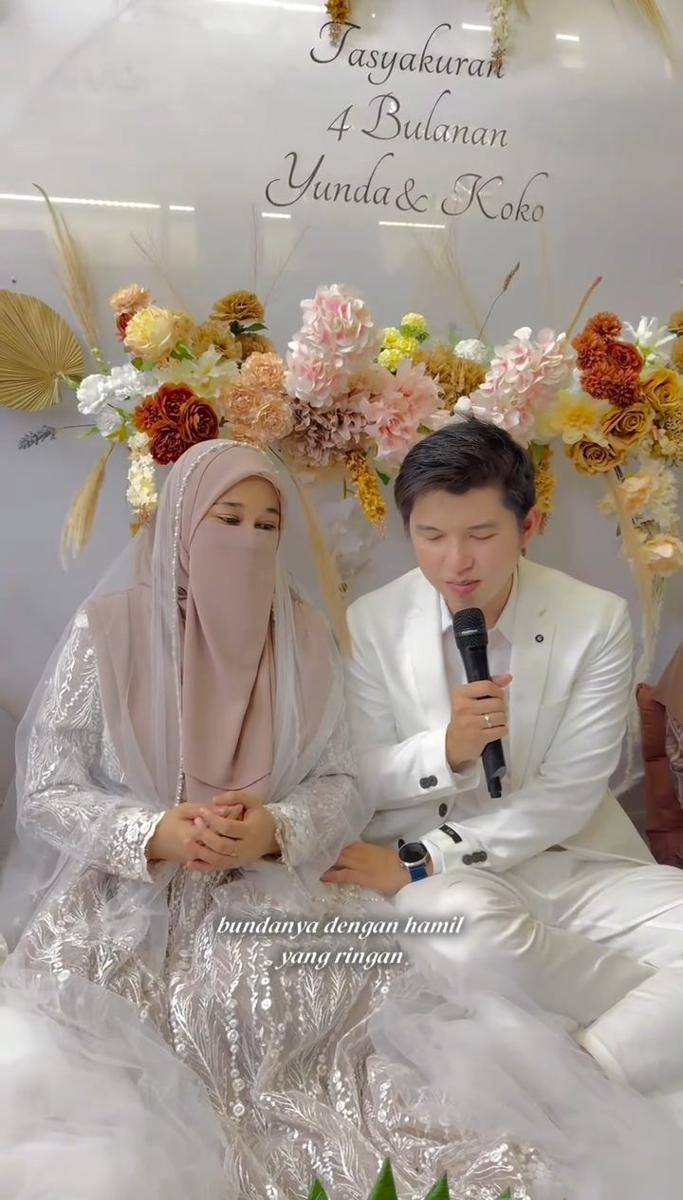 Pengajian empat bulanan istri Dennis Lim (Instagram.com/yundafaisyah)