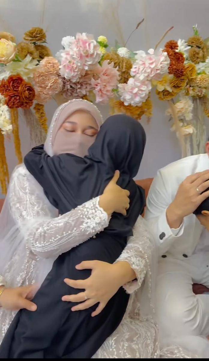 Pengajian empat bulanan istri Dennis Lim (Instagram.com/yundafaisyah)