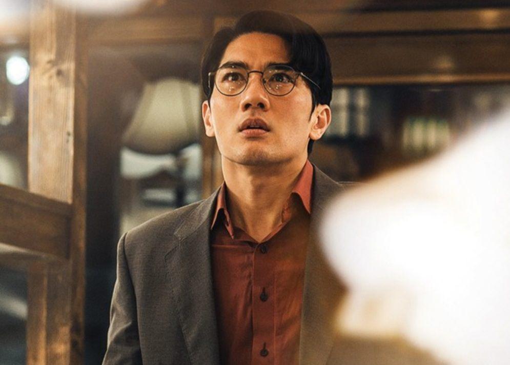 3 Drakor Misteri yang Dibintangi Uhm Tae Goo, Terbaru Light Shop
