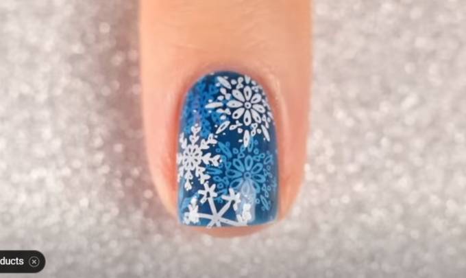 ide nail art natal (youtube.com/Kelli Marissa)