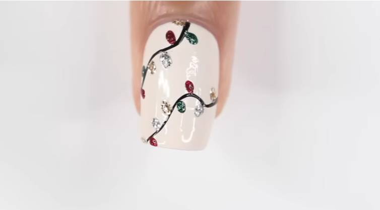 ide nail art natal (youtube.com/Gabby Angelique)