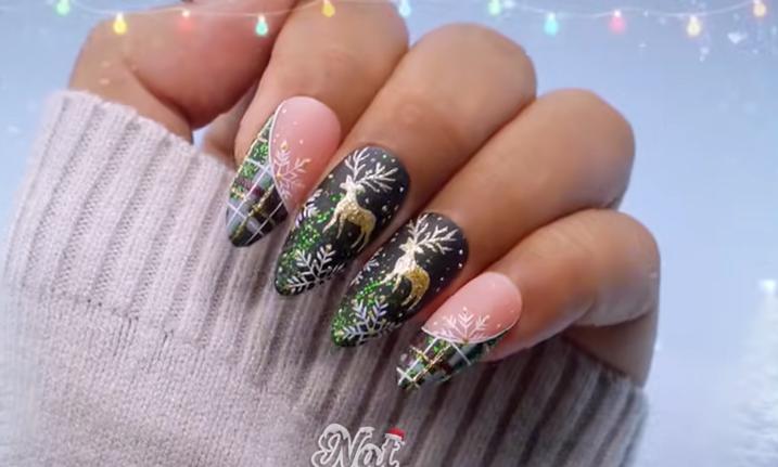15 Ide Nail Art Natal 2024, Cocok untuk Semua Gaya!