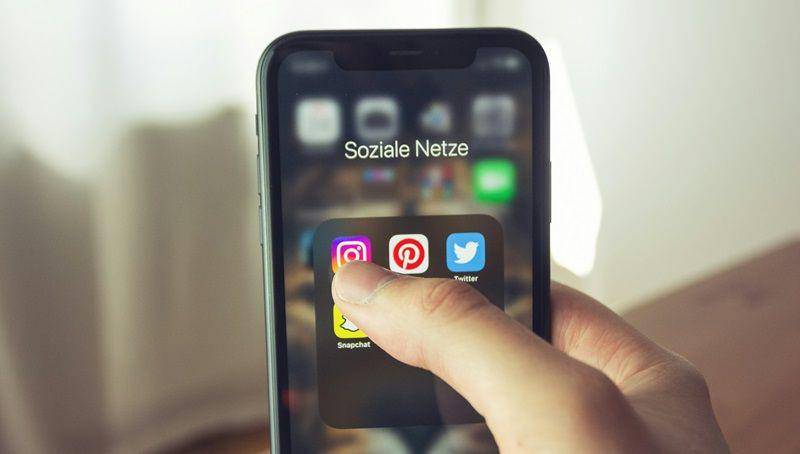ilustrasi mengakses Instagram (unsplash.com/Shutter Speed)