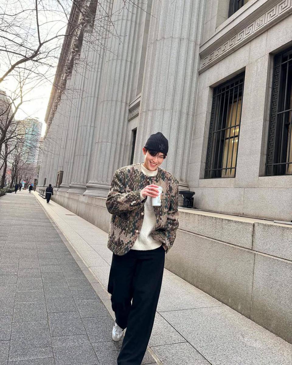 outfit soft boy ala Both Nattapong (instagram.com/bbbothhh)