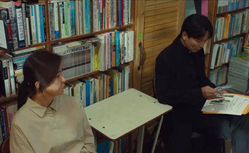 still cut drama Korea The Fiery Priest 2 (www.youtube.com/@SBSdrama.official)