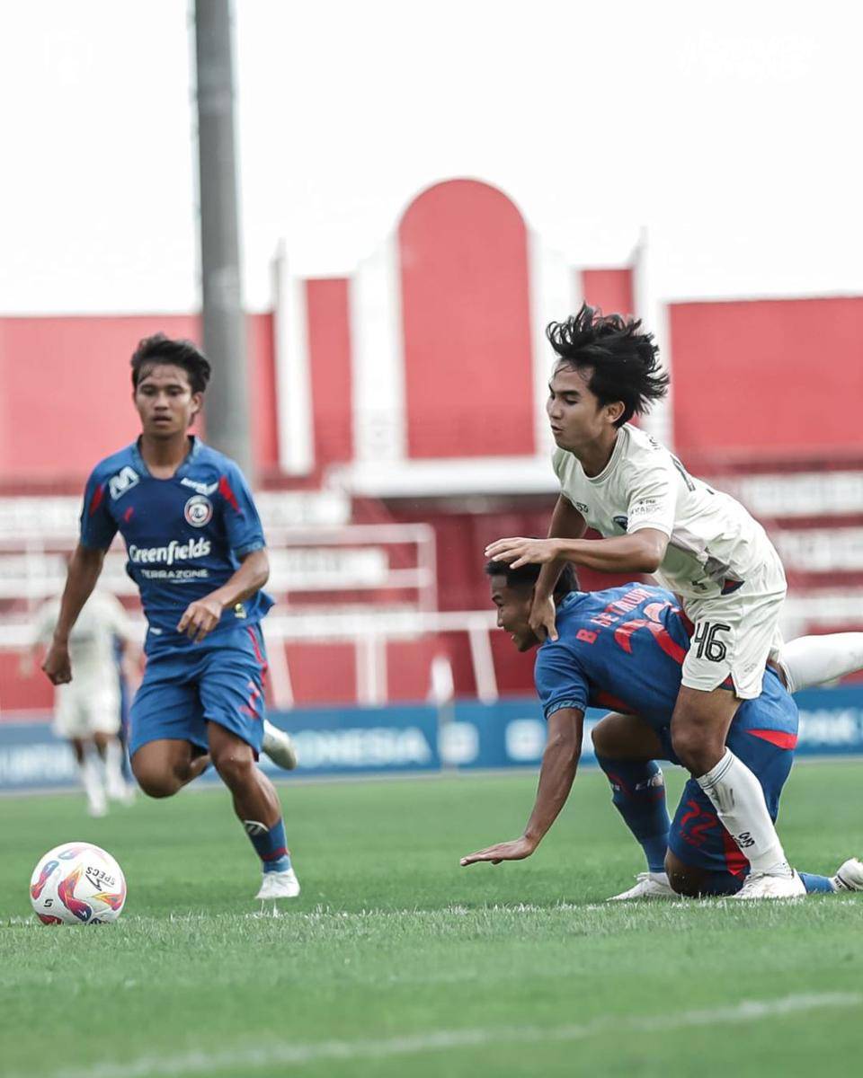 Pemain Persita Tangerang saat lawan Arema FC. instagram.com/persita.official