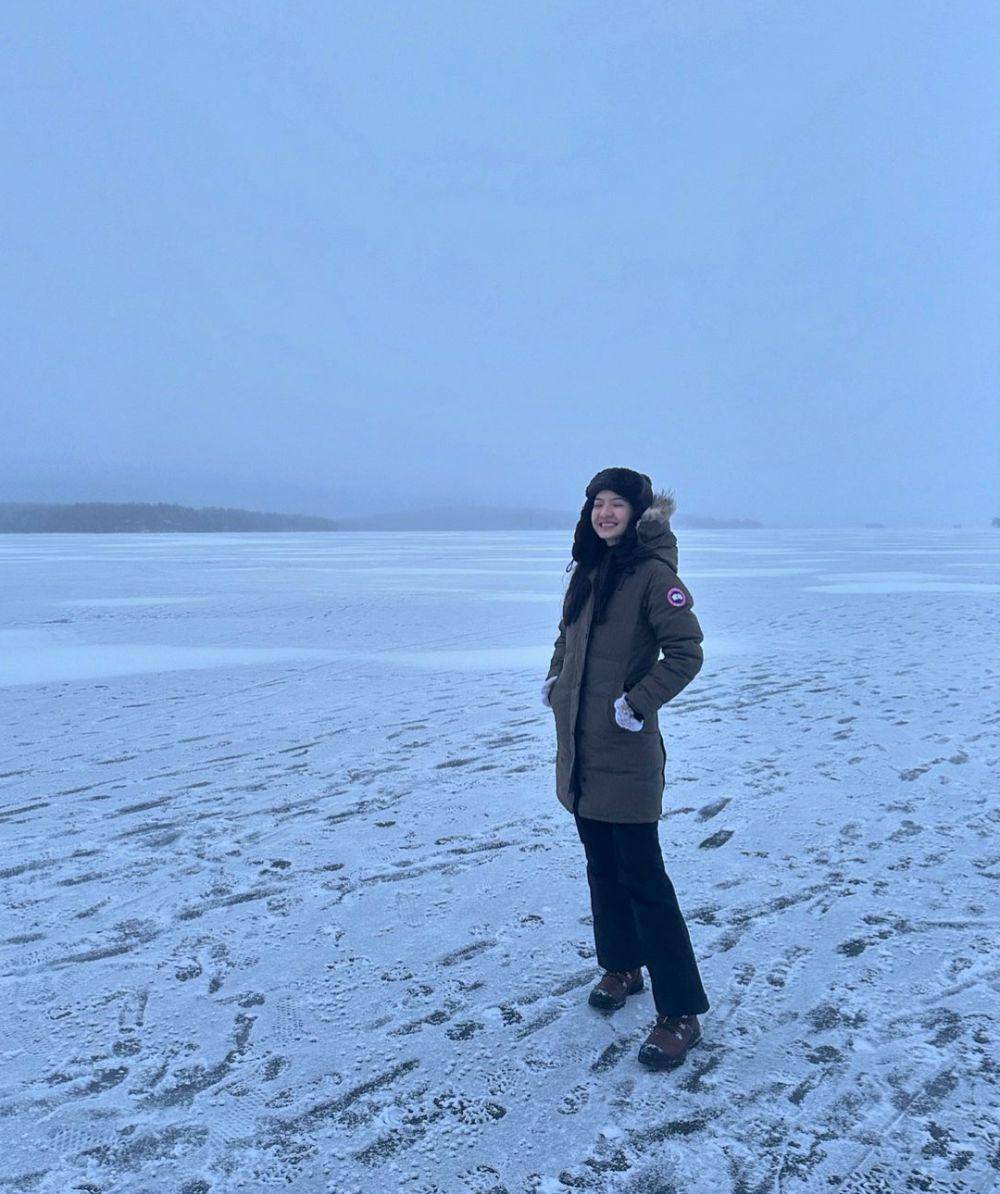 Raline Shah di Finlandia (instagram.com/ralineshah)
