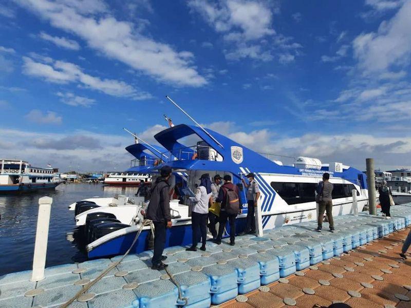 Ratusan Wisatawan Lokal dan Asing Tiba di Kepulauan Seribu Hari Ini