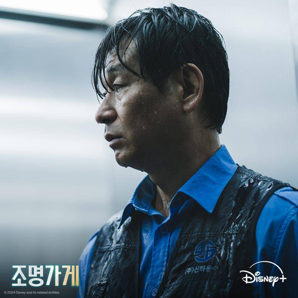Park Hyuk Kwon di Light Shop (x.com/DisneyPlusKR)