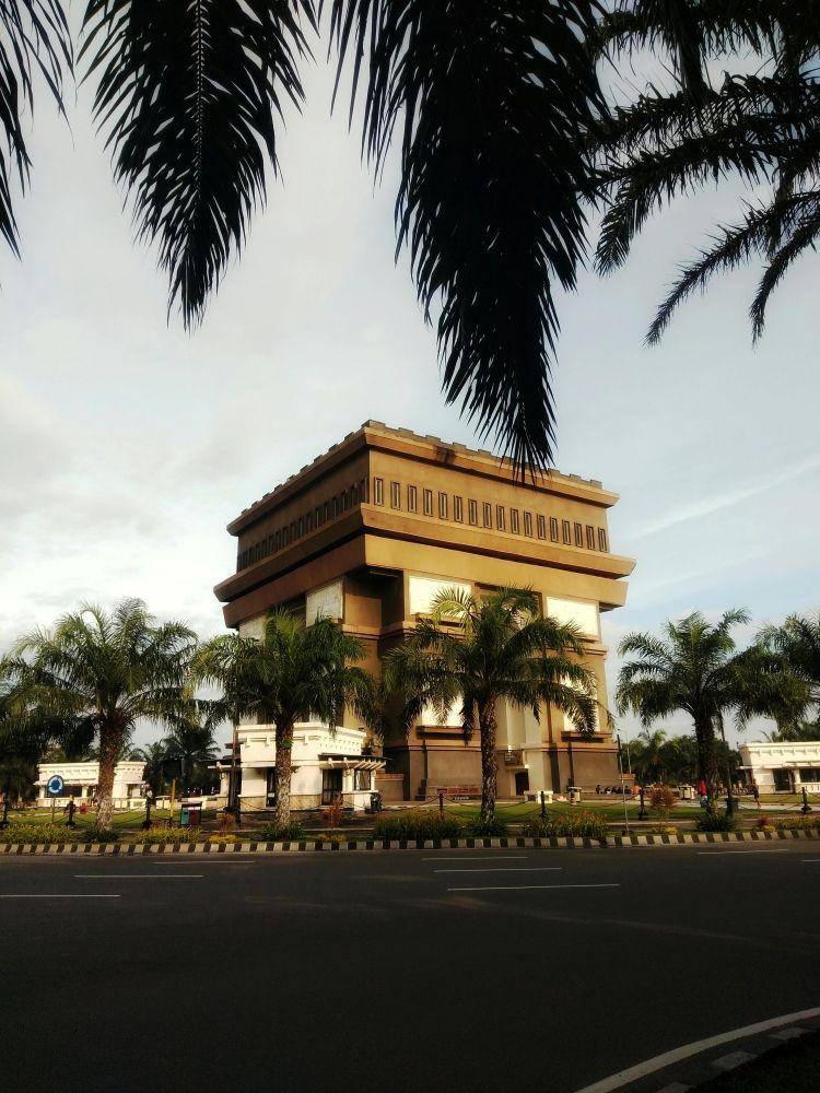Potret Simpang Lima Gumul Kediri (pexels.com/Ega Ardiana)