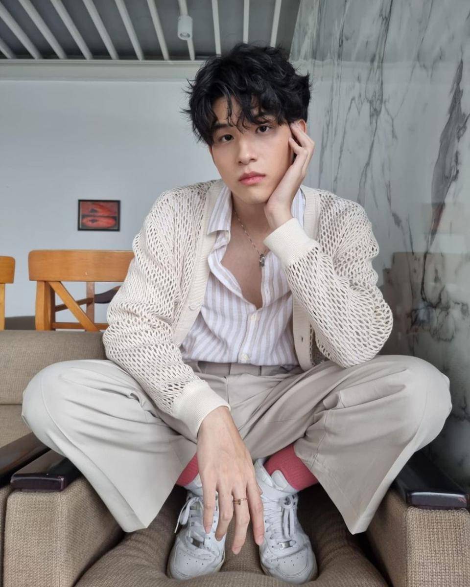 outfit knit wear ala Sky Wongravee (instagram.com/skywongravee)