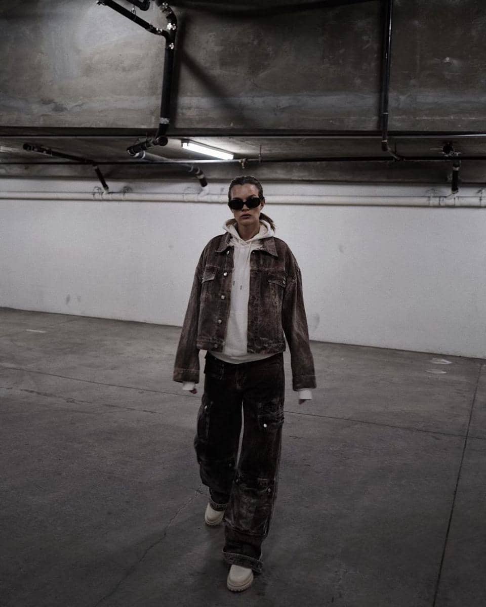 daily outfit ala Josephine Skriver (instagram.com/josephineskriver)